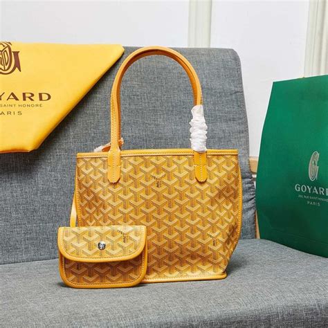 minivst louis goyard|Goyard mini bag price.